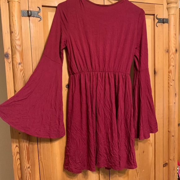 Flare sleeve dress - Picture 5 of 5